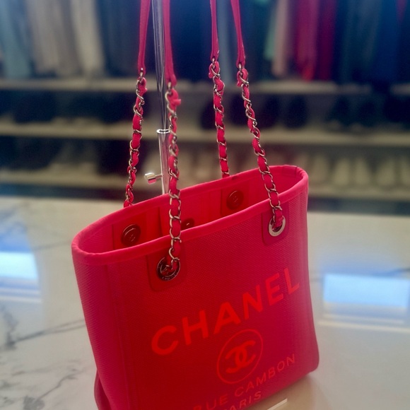 CHANEL Hot Pink & Orange Shoulder Bag - Picture 1 of 7